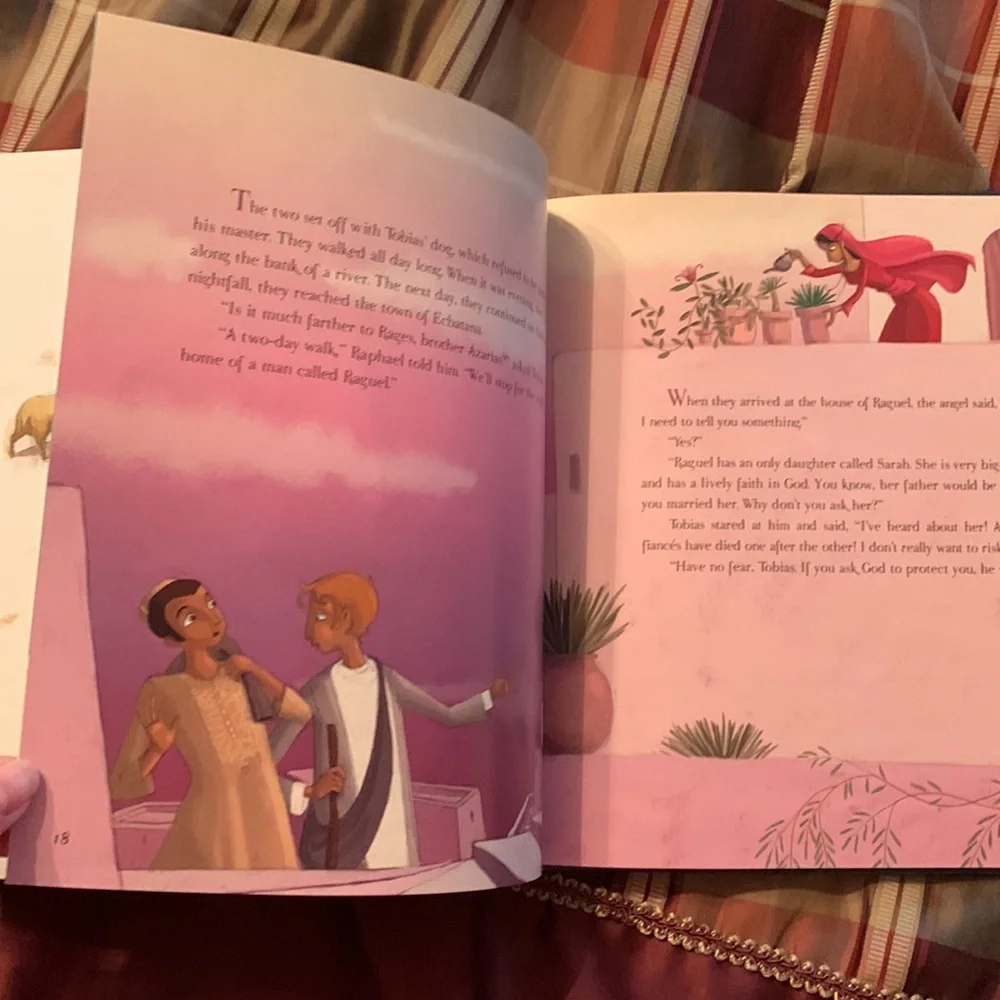 Angel Stories form the Bible padded hardcover book like new 5 stories storybook